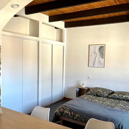 Studio De Charme Au Coeur De Valréas 外观 照片